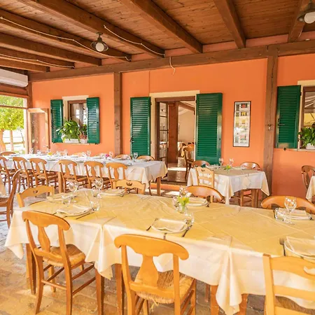 Agri Divin مزرعة للإقامة